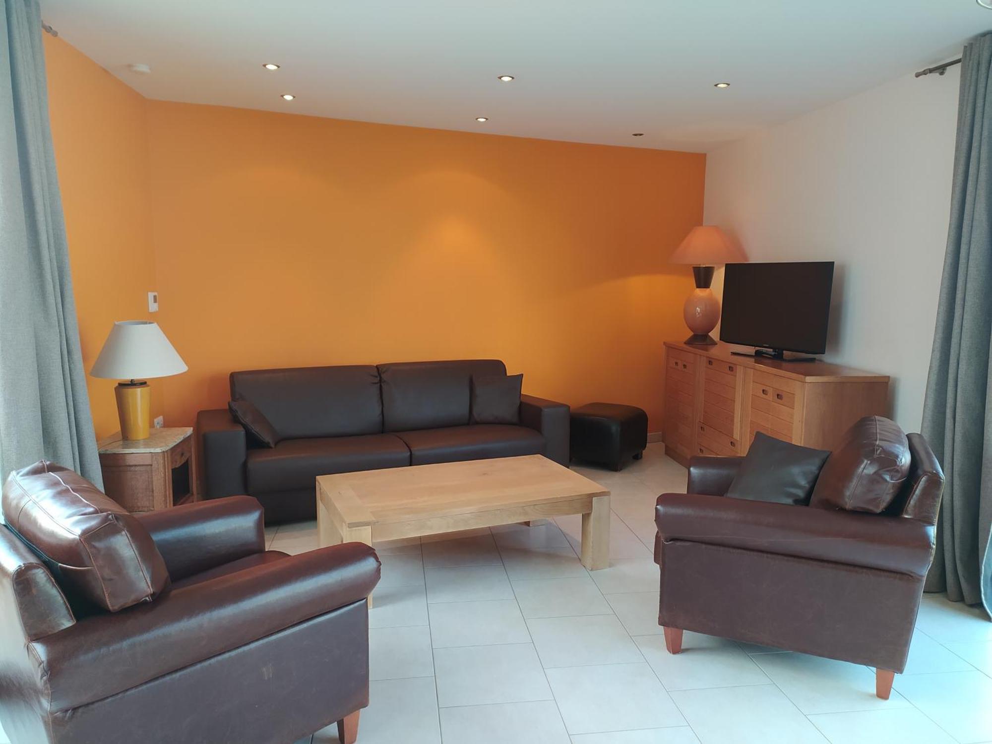 Arromanches: Beachfront Retreat Near Bayeux * Asnelles