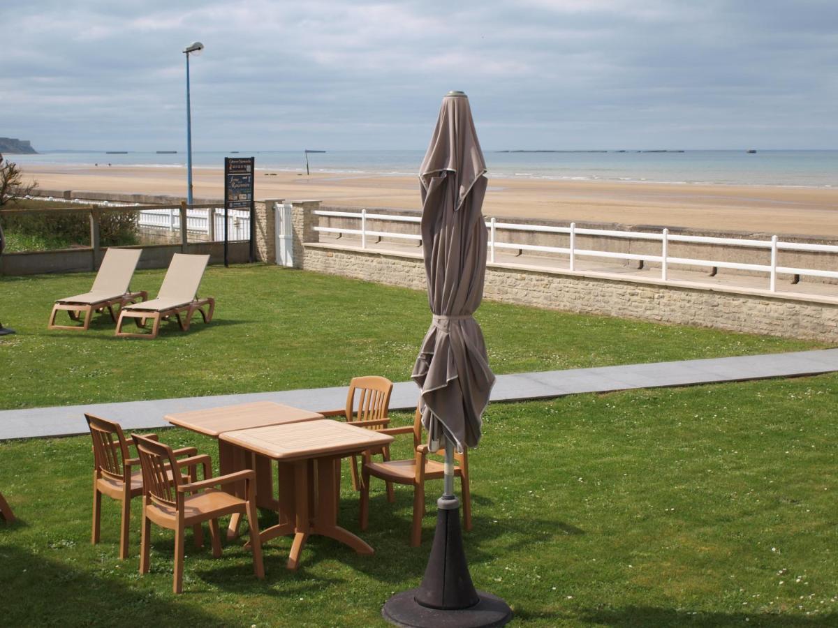 Arromanches: Beachfront Retreat Near Bayeux Apartment Asnelles